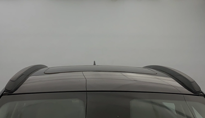 2022 Tata NEXON XZ PLUS (PREMIUM) KAZIRANGA PETROL, Petrol, Manual, 60,449 km, Moonroof/ Sunroof