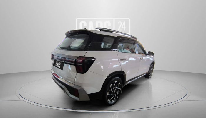 2025 Hyundai ALCAZAR Signature 7 STR 1.5 Turbo GDi Petrol DCT, Petrol, Automatic, 3,865 km, Right Back Diagonal