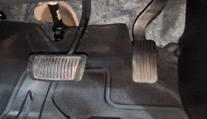 2025 Hyundai ALCAZAR Signature 7 STR 1.5 Turbo GDi Petrol DCT, Petrol, Automatic, 3,865 km, Pedals