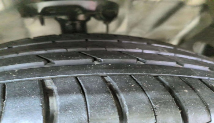 2025 Hyundai ALCAZAR Signature 7 STR 1.5 Turbo GDi Petrol DCT, Petrol, Automatic, 3,865 km, Right Rear Tyre Tread