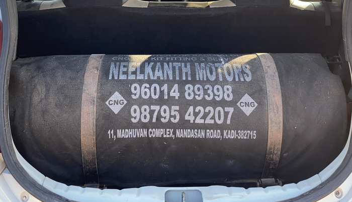 2017 Hyundai Eon ERA +, CNG, Manual, 1,10,540 km, Boot Inside