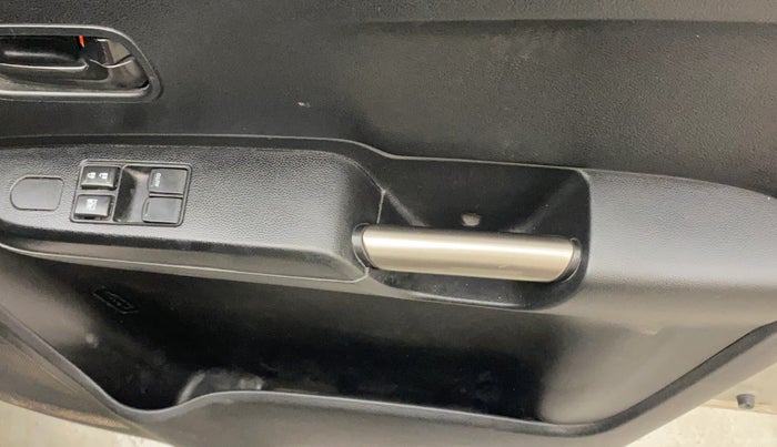 2018 Maruti IGNIS SIGMA 1.2, Petrol, Manual, 95,062 km, Driver Side Door Panels Control