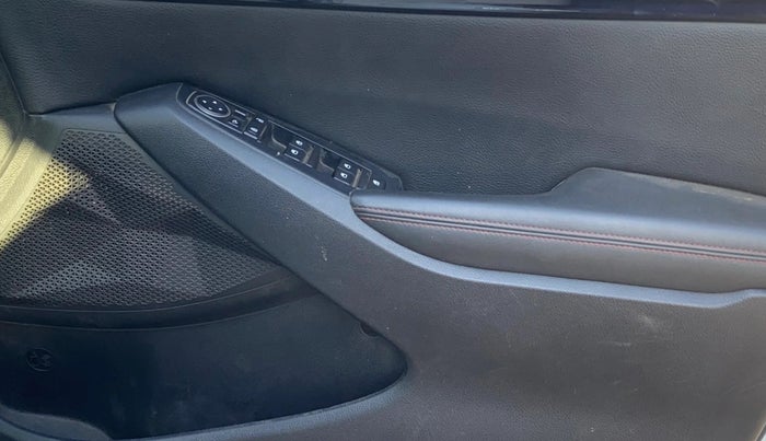 2019 KIA SELTOS GTX 1.4 PETROL, Petrol, Manual, 35,884 km, Driver Side Door Panels Control