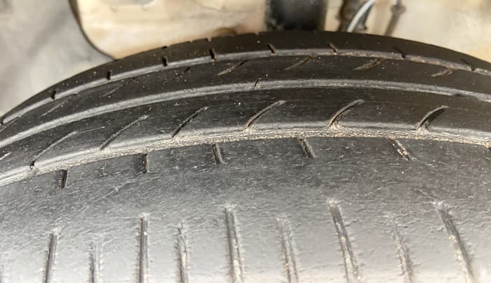 2019 Hyundai Elite i20 SPORTZ PLUS 1.2, Petrol, Manual, 35,759 km, Left Front Tyre Tread