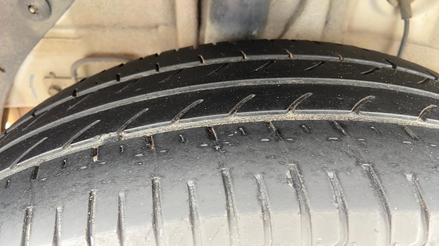 2019 Hyundai Elite i20 SPORTZ PLUS 1.2, Petrol, Manual, 35,759 km, Right Rear Tyre Tread