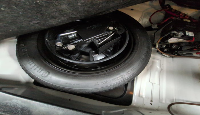 2012 Mercedes Benz E Class E 220 CDI ELEGANCE, Diesel, Automatic, 60,245 km, Spare Tyre