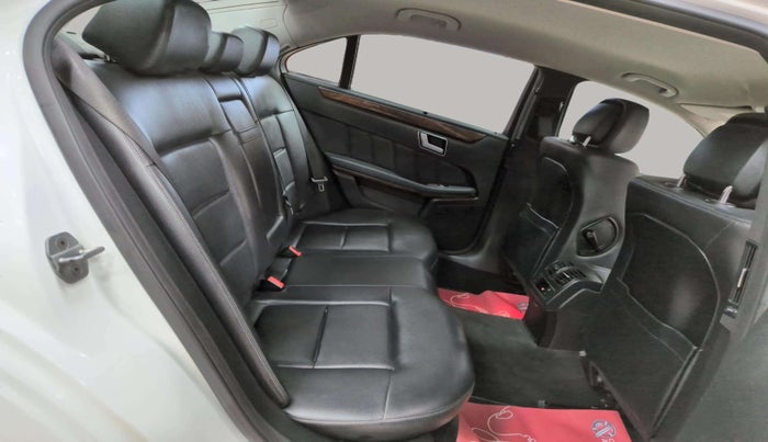 2012 Mercedes Benz E Class E 220 CDI ELEGANCE, Diesel, Automatic, 60,245 km, Right Side Rear Door Cabin