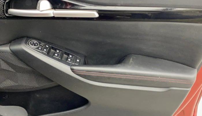 2019 KIA SELTOS GTK 1.4 PETROL, Petrol, Manual, 79,617 km, Driver Side Door Panels Control