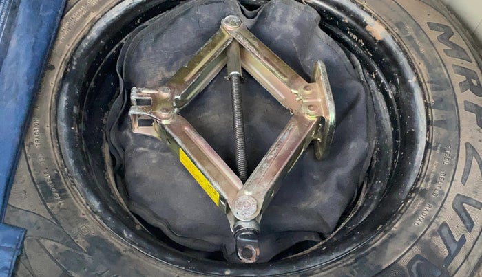 2013 Hyundai i20 MAGNA (O) 1.2, Petrol, Manual, 96,014 km, Spare Tyre