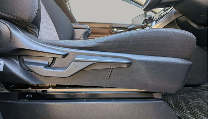 2023 Toyota INNOVA HYCROSS VX HYBRID 7 STR, Hybrid, Automatic, 14,825 km, Driver Side Adjustment Panel