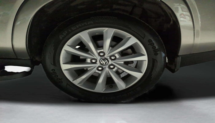 2023 Toyota INNOVA HYCROSS VX HYBRID 7 STR, Hybrid, Automatic, 14,825 km, Left Rear Wheel