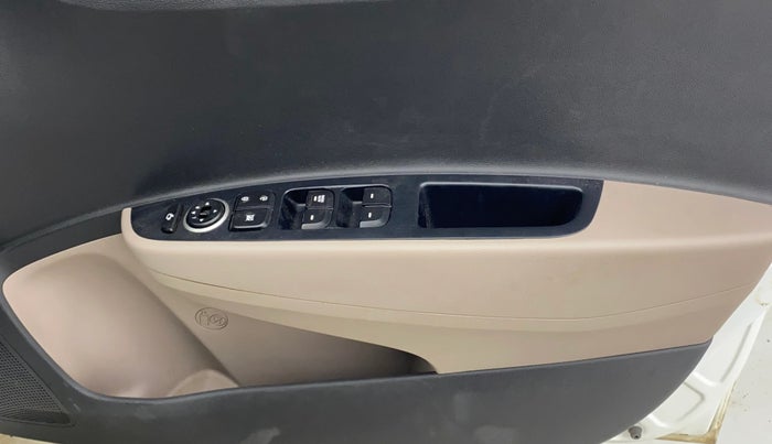 2019 Hyundai Grand i10 SPORTZ 1.2 KAPPA VTVT, Petrol, Manual, 71,374 km, Driver Side Door Panels Control