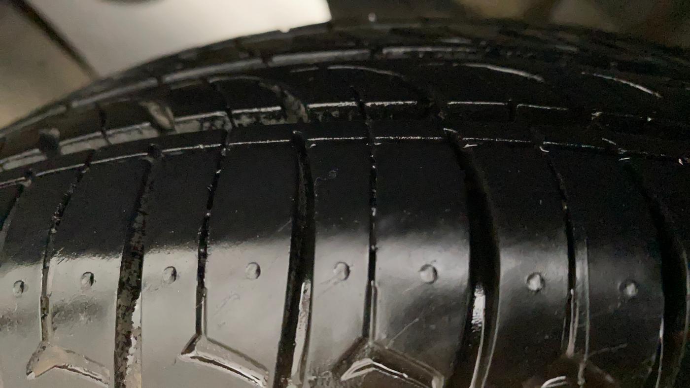 2016 Hyundai Eon D-LITE+, Petrol, Manual, 29,218 km, Left Rear Tyre Tread