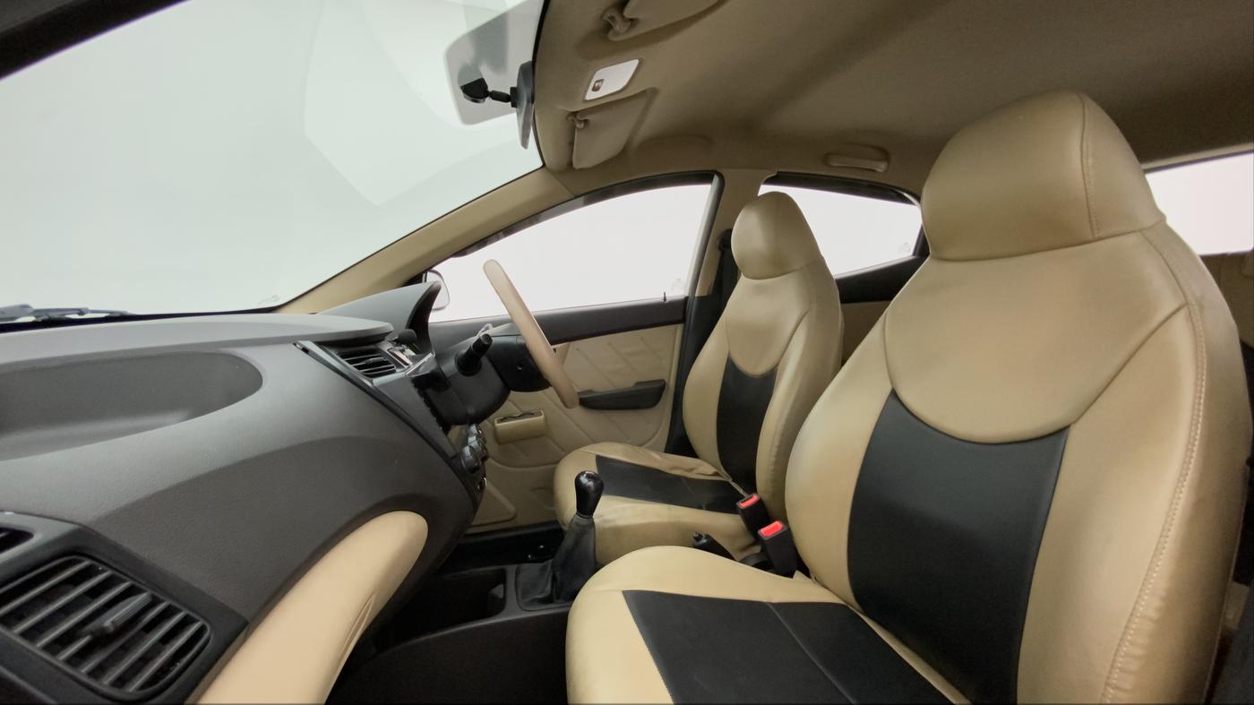 2016 Hyundai Eon D-LITE+, Petrol, Manual, 29,218 km, Right Side Front Door Cabin
