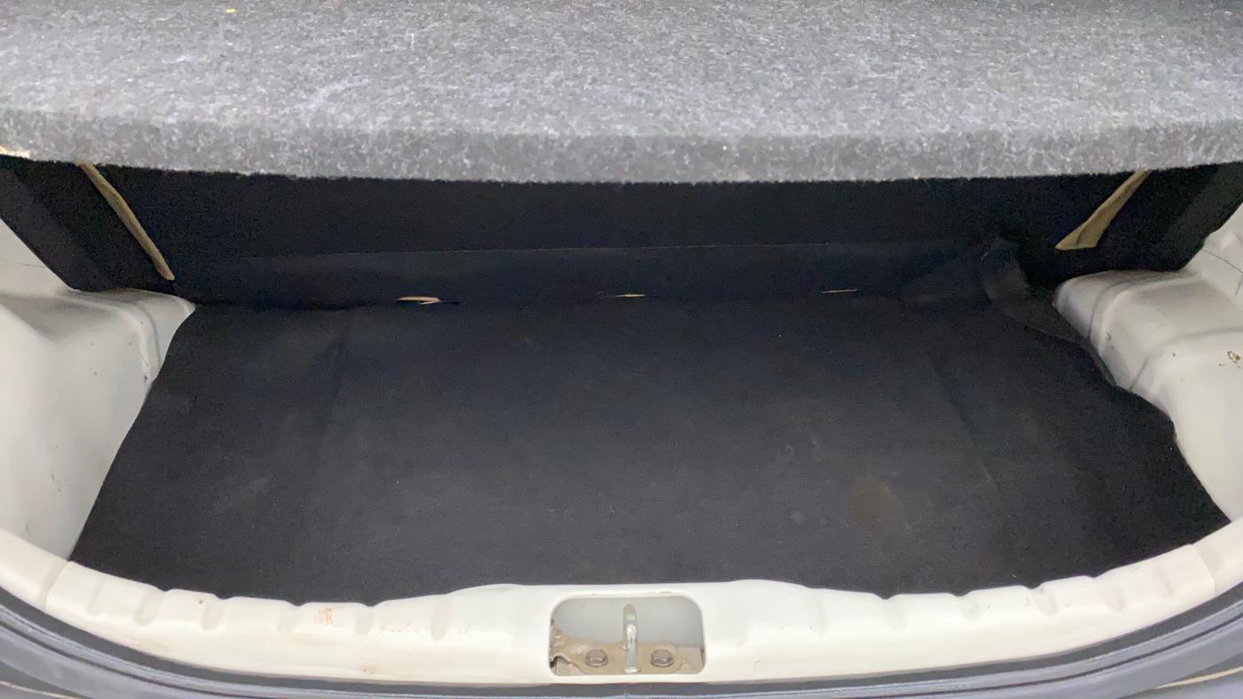2016 Hyundai Eon D-LITE+, Petrol, Manual, 29,218 km, Boot Inside