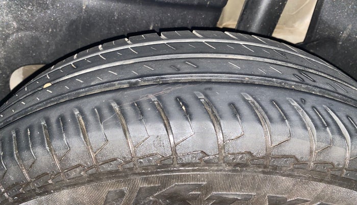2017 Maruti Dzire VXI, Petrol, Manual, 80,327 km, Left Rear Tyre Tread