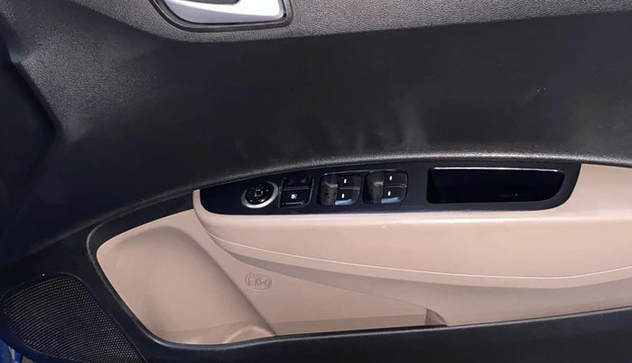 2017 Hyundai Grand i10 SPORTZ 1.2 KAPPA VTVT, Petrol, Manual, 54,380 km, Driver Side Door Panels Control