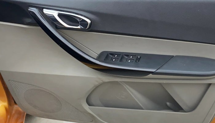 2016 Tata Tiago XZ PETROL, Petrol, Manual, 62,834 km, Driver Side Door Panels Control