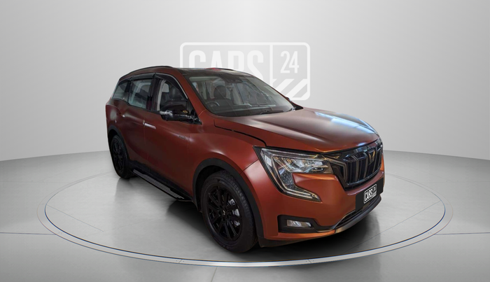 2024 Mahindra XUV700 AX 7 LUXURY P AT 7 STR, Petrol, Automatic, 19,932 km, Right Front Diagonal