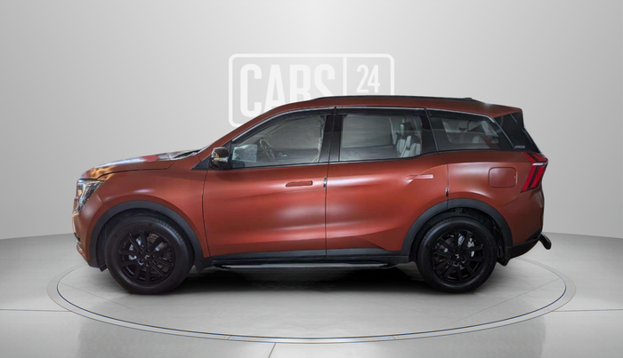 2024 Mahindra XUV700 AX 7 LUXURY P AT 7 STR, Petrol, Automatic, 19,932 km, Left Side
