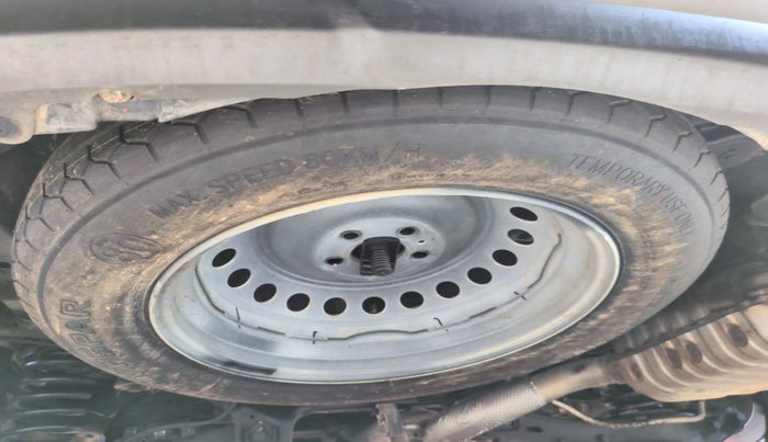 2024 Mahindra XUV700 AX 7 LUXURY P AT 7 STR, Petrol, Automatic, 19,932 km, Spare Tyre