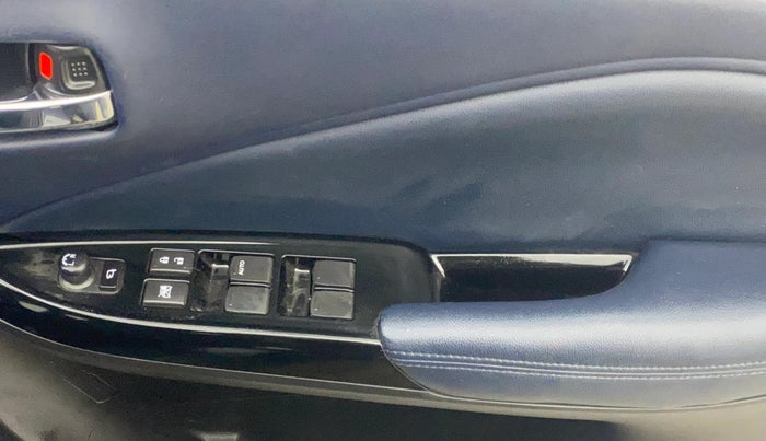 2023 Maruti Baleno ZETA 1.2 AGS, Petrol, Automatic, 17,616 km, Driver Side Door Panels Control