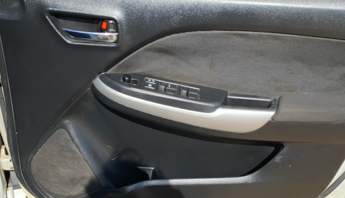 2016 Maruti Baleno ALPHA PETROL 1.2, Petrol, Manual, 1,15,161 km, Driver Side Door Panels Control