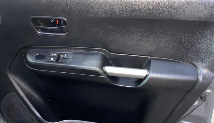 2021 Maruti IGNIS SIGMA 1.2, Petrol, Manual, 32,609 km, Driver Side Door Panels Control