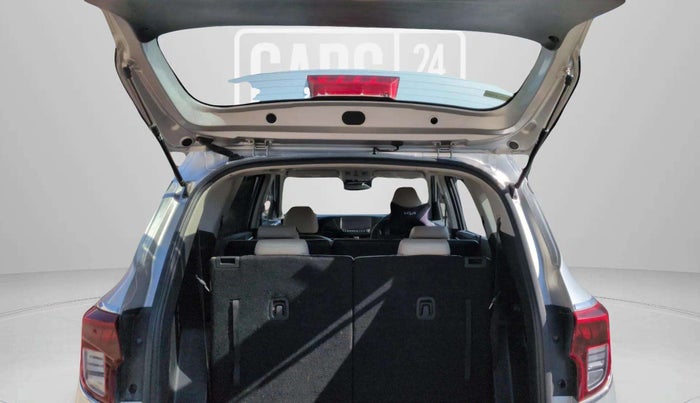 2023 KIA CARENS LUXURY PLUS 1.5 TURBO PETROL DCT 7 STR, Petrol, Automatic, 9,570 km, Boot Door Open