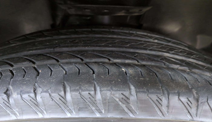 2023 Tata Safari XZ PLUS, Diesel, Manual, 13,709 km, Left Front Tyre Tread