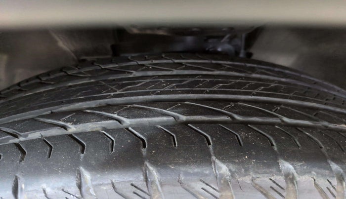 2023 Tata Safari XZ PLUS, Diesel, Manual, 13,709 km, Right Front Tyre Tread