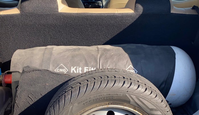 2017 Hyundai Eon ERA +, CNG, Manual, 51,034 km, Boot Inside