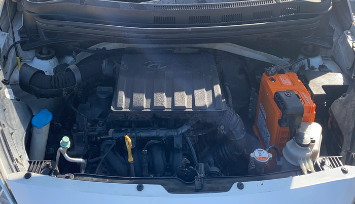 2015 Hyundai Xcent S 1.2, Petrol, Manual, 1,10,521 km, Engine View