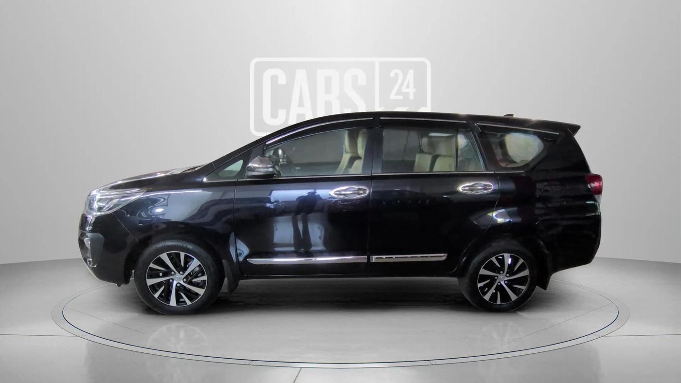 2021 Toyota Innova Crysta 2.4 ZX 7 STR, Diesel, Manual, 51,917 km, Left Side