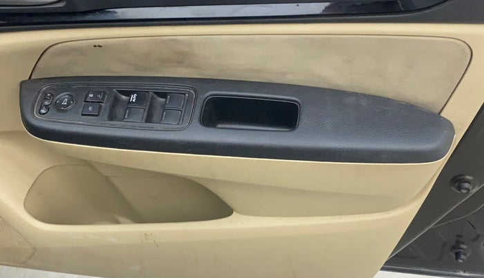 2019 Honda Amaze 1.2L I-VTEC S, Petrol, Manual, 1,30,770 km, Driver Side Door Panels Control