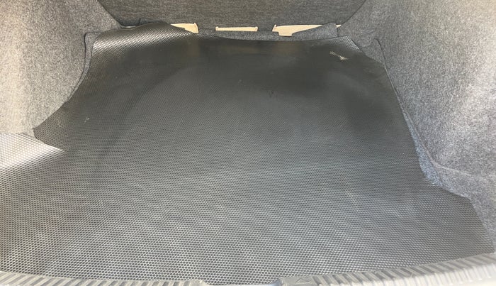 2019 Skoda Rapid AMBITION 1.5 TDI, Diesel, Manual, 1,46,118 km, Boot Inside