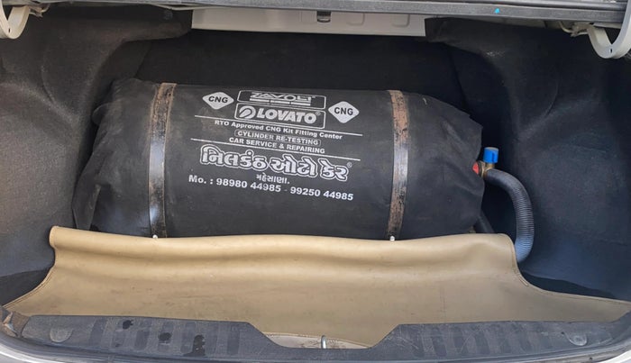 2017 Maruti Ciaz VXI+, CNG, Manual, 1,19,601 km, Boot Inside