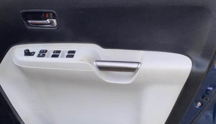 2018 Maruti IGNIS ZETA 1.2 AMT, Petrol, Automatic, 41,065 km, Driver Side Door Panels Control