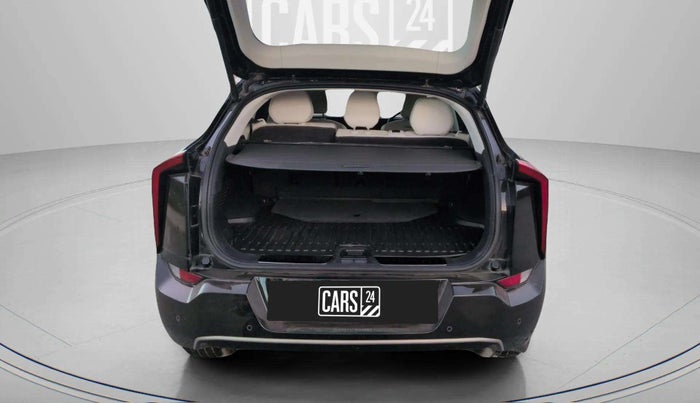 2025 Mahindra XEV 9e Pack Three B79 KWH, Electric, Automatic, 9,794 km, Boot Door Open