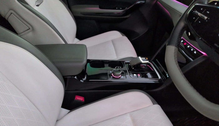 2025 Mahindra XEV 9e Pack Three B79 KWH, Electric, Automatic, 9,794 km, Gear Lever