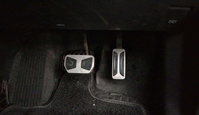 2025 Mahindra XEV 9e Pack Three B79 KWH, Electric, Automatic, 9,794 km, Pedals