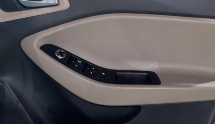 2016 Hyundai Elite i20 MAGNA 1.2, Petrol, Manual, 73,544 km, Driver Side Door Panels Control