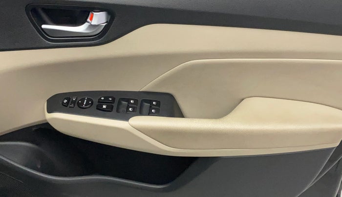 2018 Hyundai Verna 1.6 VTVT SX (O) AT, Petrol, Automatic, 33,196 km, Driver Side Door Panels Control