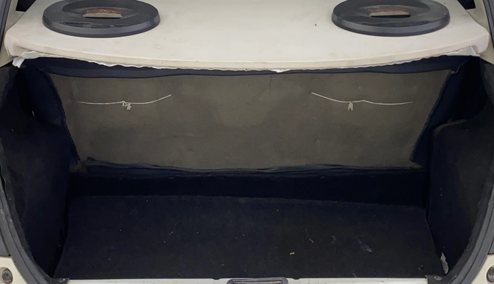 2015 Toyota Etios Liva G, Petrol, Manual, 91,842 km, Boot Inside