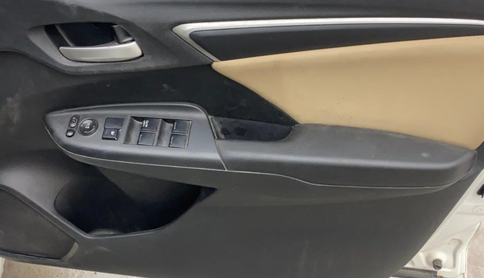 2016 Honda Jazz 1.2L I-VTEC V, Petrol, Manual, 1,05,957 km, Driver Side Door Panels Control