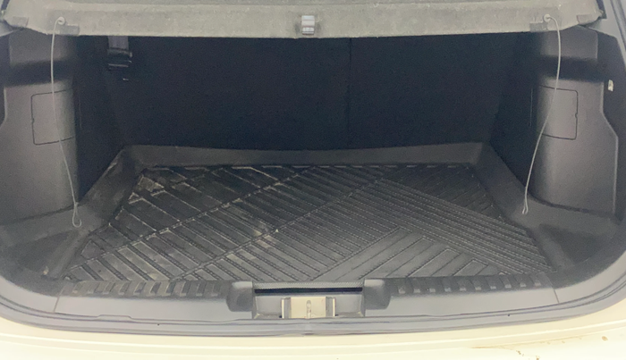 2021 Toyota URBAN CRUISER PREMIUM GRADE MT, Petrol, Manual, 33,219 km, Boot Inside