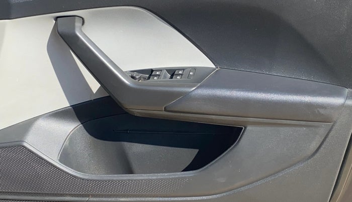 2022 Skoda KUSHAQ STYLE 1.5L TSI DSG, Petrol, Automatic, 79,930 km, Driver Side Door Panels Control