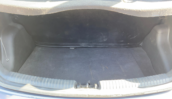 2017 Hyundai Grand i10 SPORTZ 1.2 KAPPA VTVT, Petrol, Manual, 69,687 km, Boot Inside