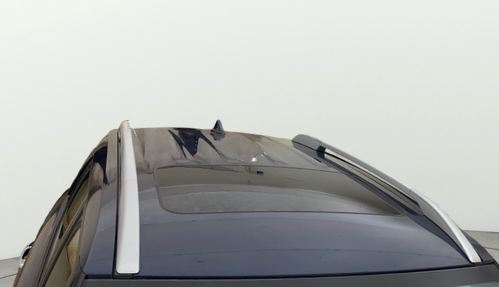 2019 Hyundai VENUE SX(O) 1.4 CRDI, Diesel, Manual, 1,03,785 km, Moonroof/ Sunroof