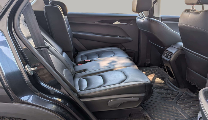 2020 MG HECTOR SHARP 1.5 DCT PETROL, Petrol, Automatic, 43,798 km, Right Side Rear Door Cabin